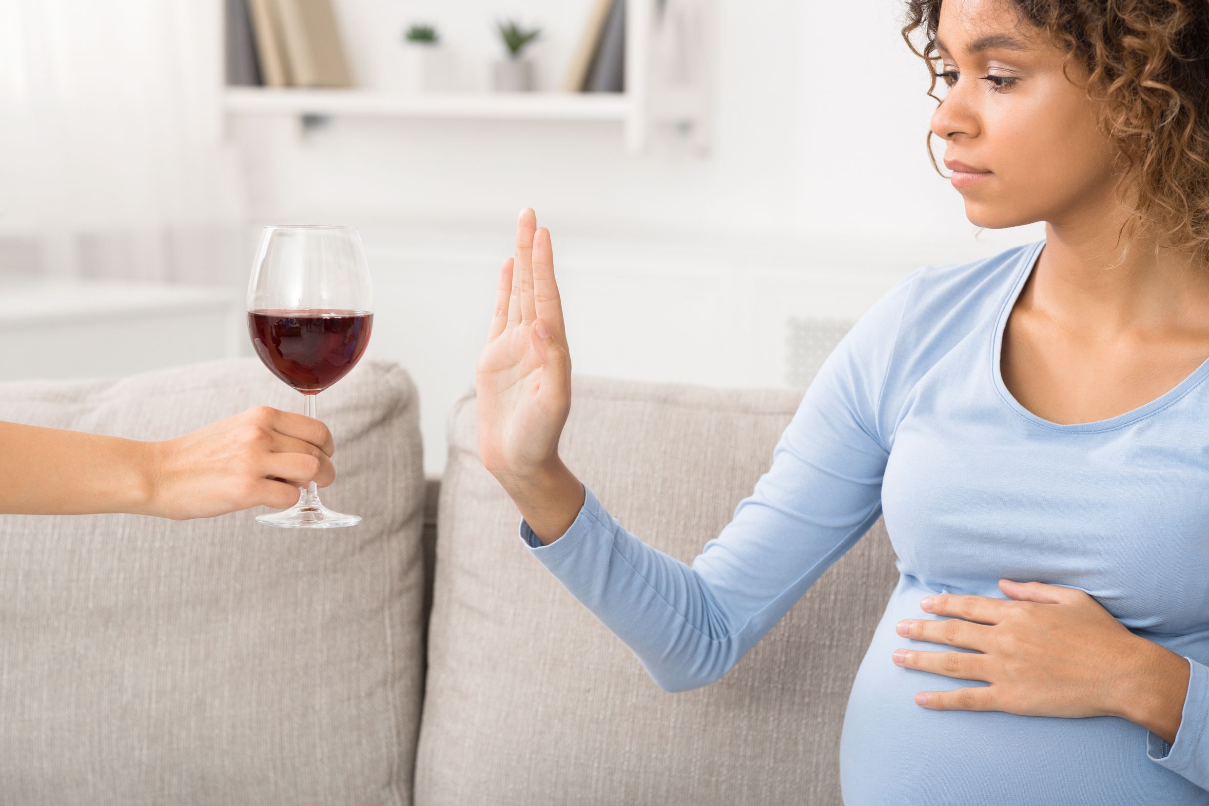Bist du schwanger? Diese 10 Dinge schaden dem Baby! - bodystreet.de